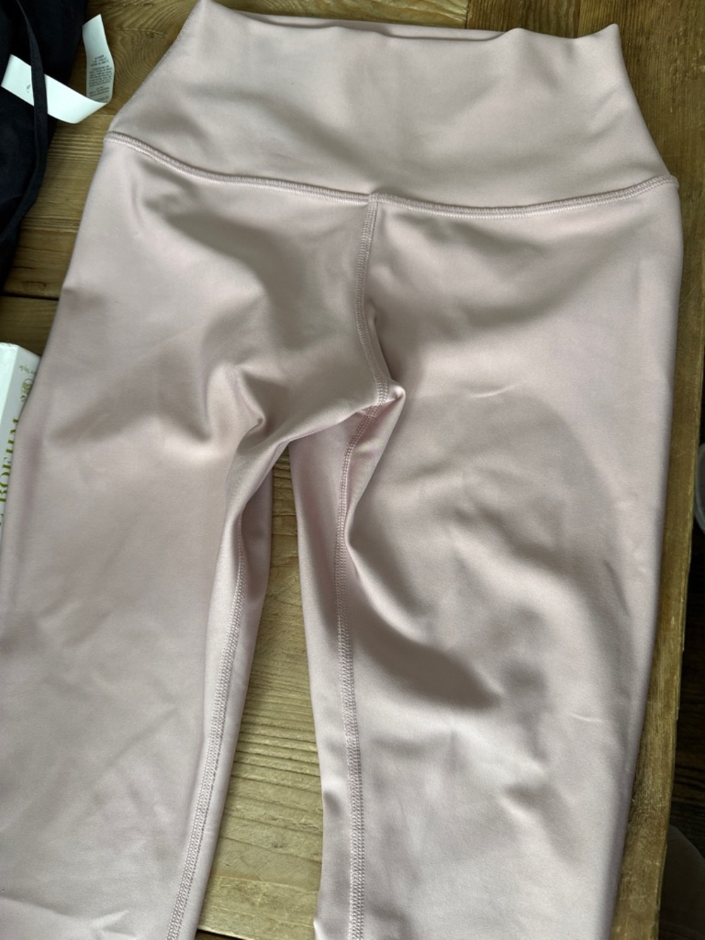 Alo -ladies  medium High-Waist Leggings - Light Pink